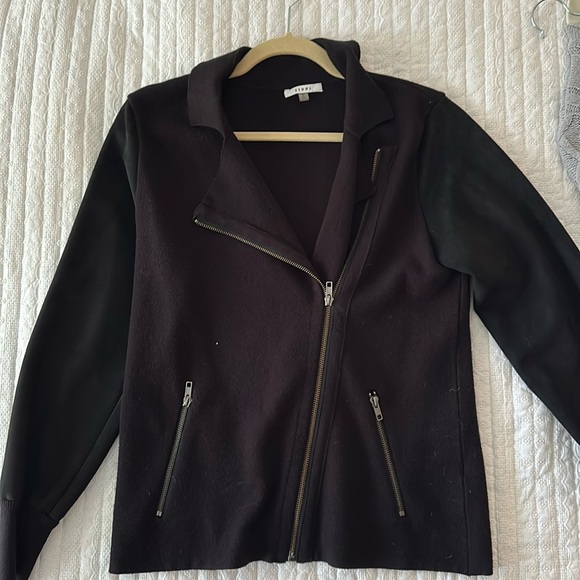 Sioni black jacket - Picture 1 of 6